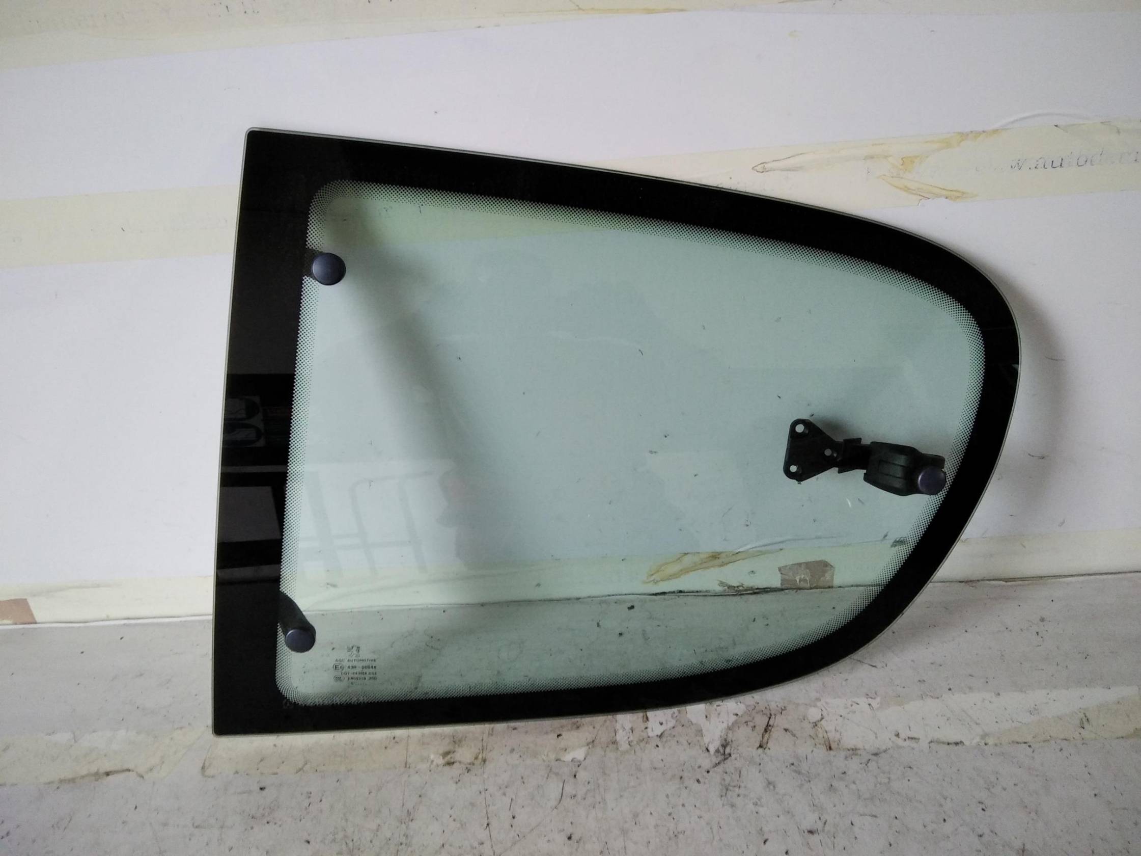 Fisso atermico parafango post. sx.